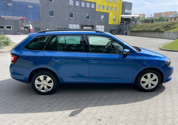 Skoda Fabia cena 37900 przebieg: 160000, rok produkcji 2017 z Olszyna małe 781